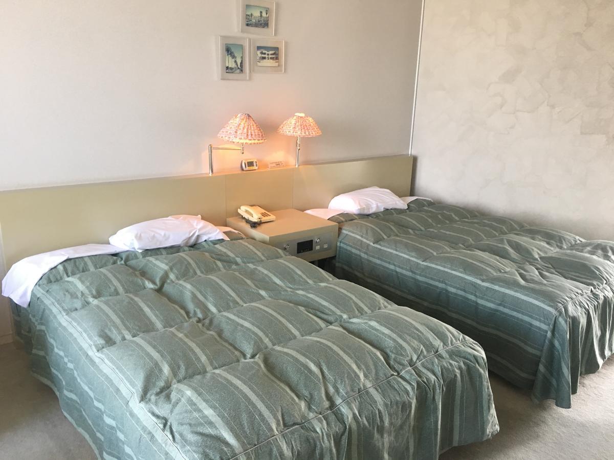 Miyazaki Kokusai Kuko Country Club Lodge ภายนอก รูปภาพ