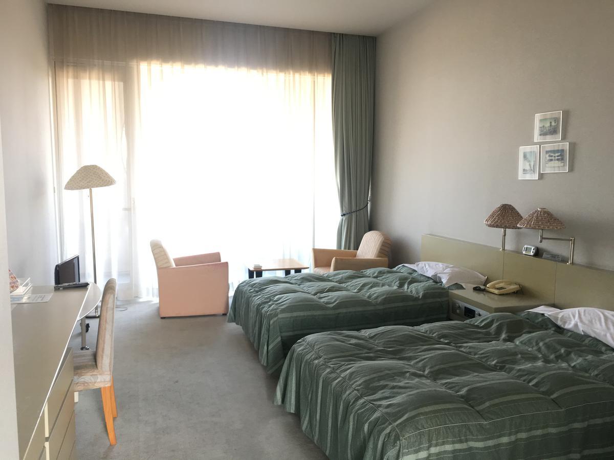 Miyazaki Kokusai Kuko Country Club Lodge ภายนอก รูปภาพ
