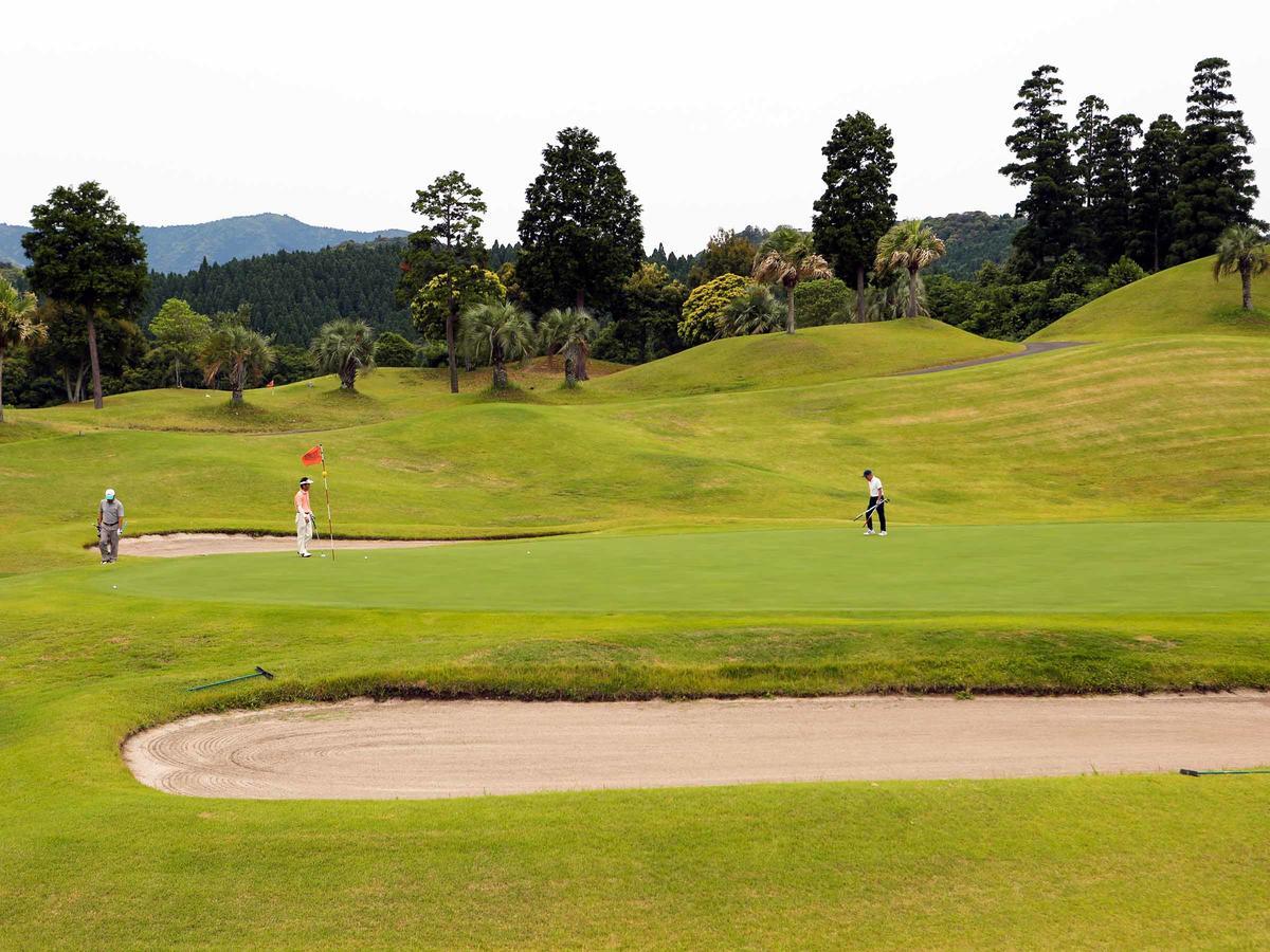 Miyazaki Kokusai Kuko Country Club Lodge ภายนอก รูปภาพ